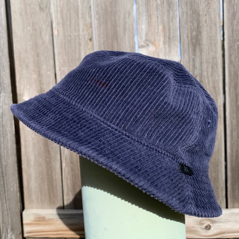 AE- Dark purple corduroy bucket hat